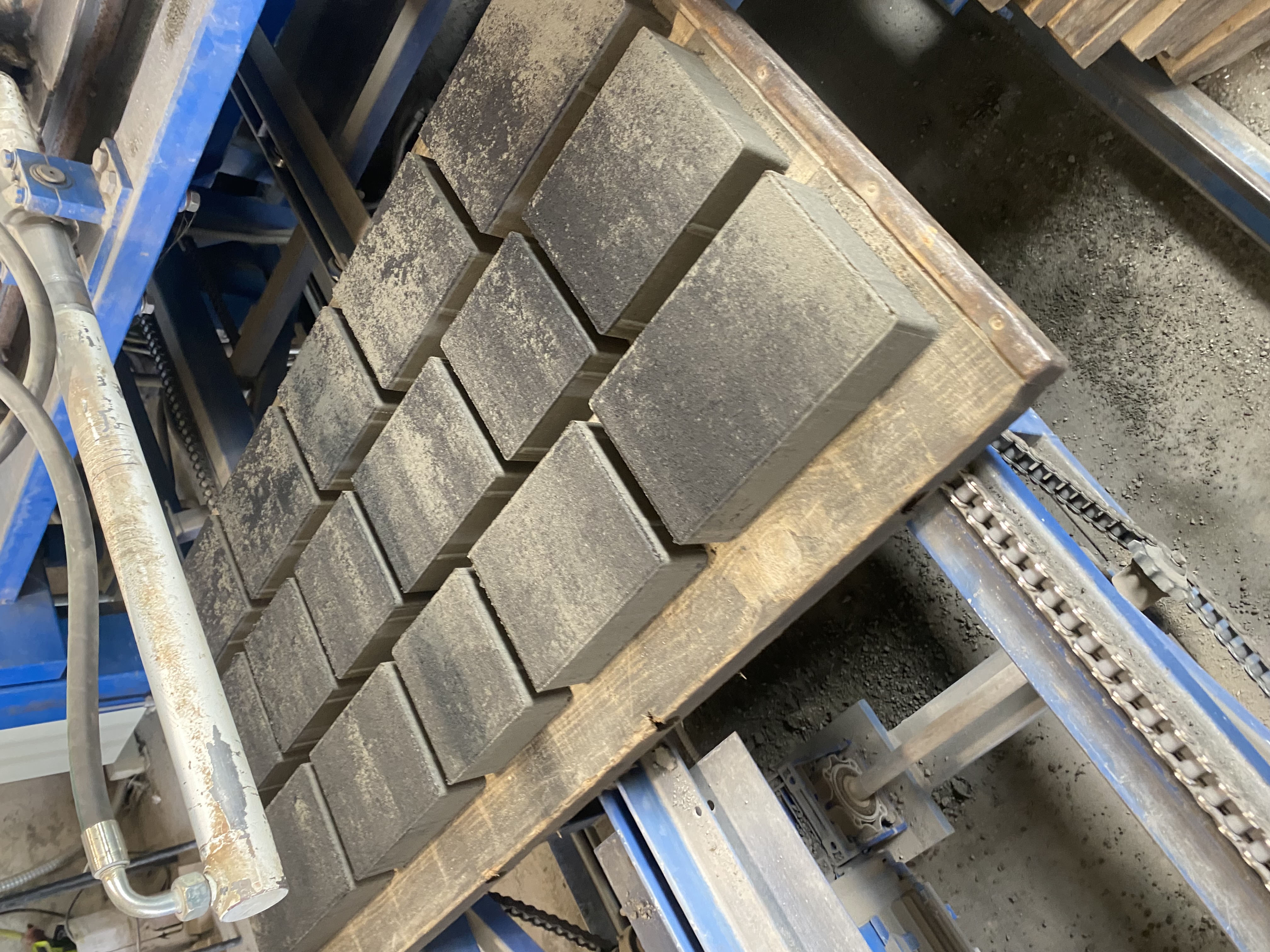 Виробництво — антрацит